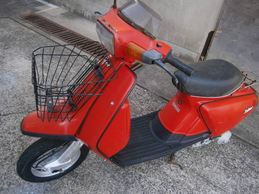 Ямаха салиент скутер