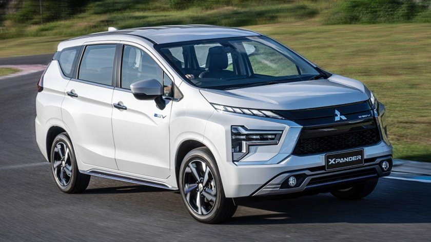 Mitsubishi xpander cross