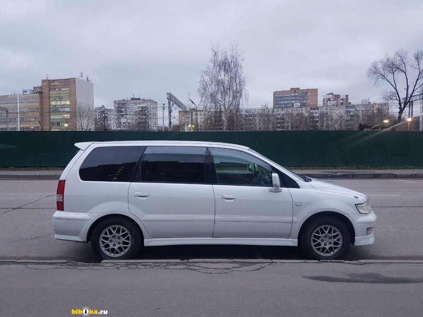 Митсубиси Шариот 7 местная