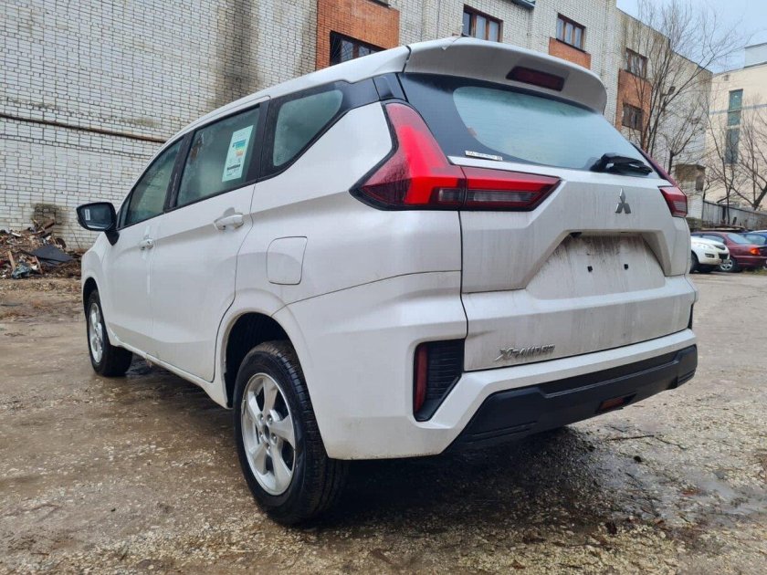 Митсубиси xpander