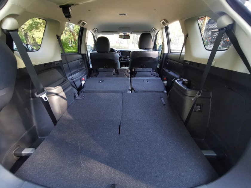 Митсубиси Аутлендер 7 местный