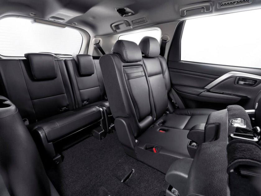 Mitsubishi Pajero Sport 3 салон