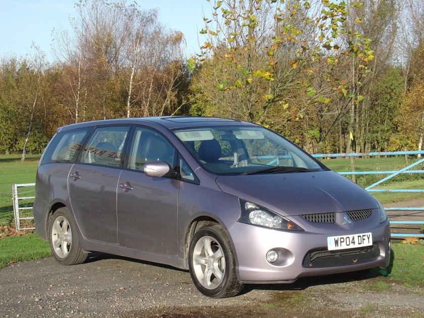 Митсубиси Грандис 2010