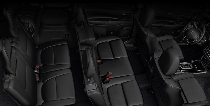 Mitsubishi Outlander салон
