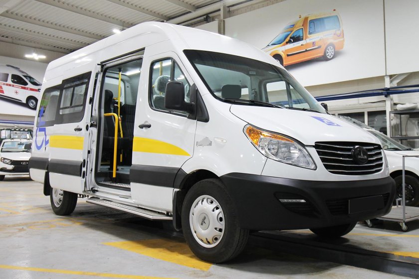 Цельнометаллический фургон МАЗ-365022-520-020