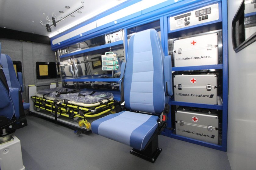 Медицинские бронемашины внутри
