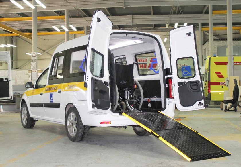 Ларгус с аппарелью для инвалидов