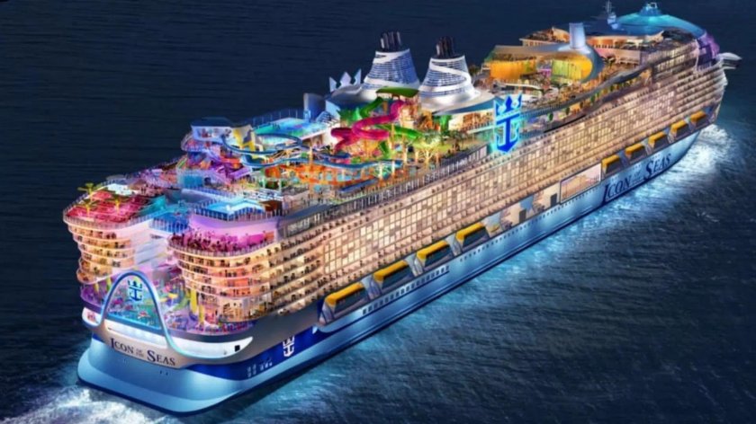 Круизный лайнер icon of the Seas