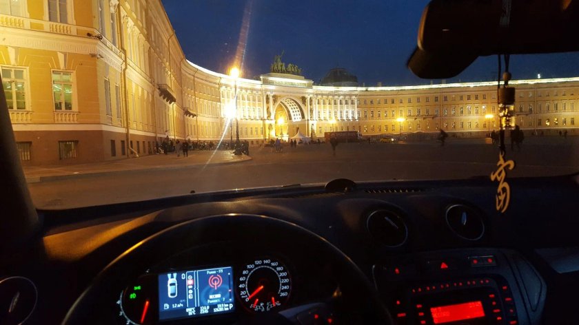 Ночной вид из машины