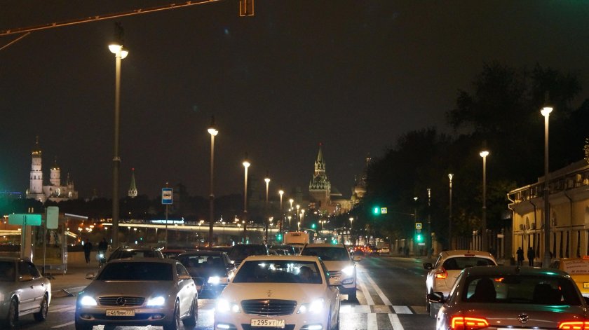 Ночная Москва из машины