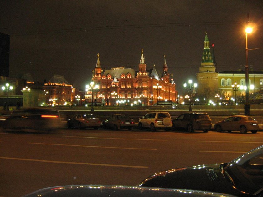 Ночная Москва из машины