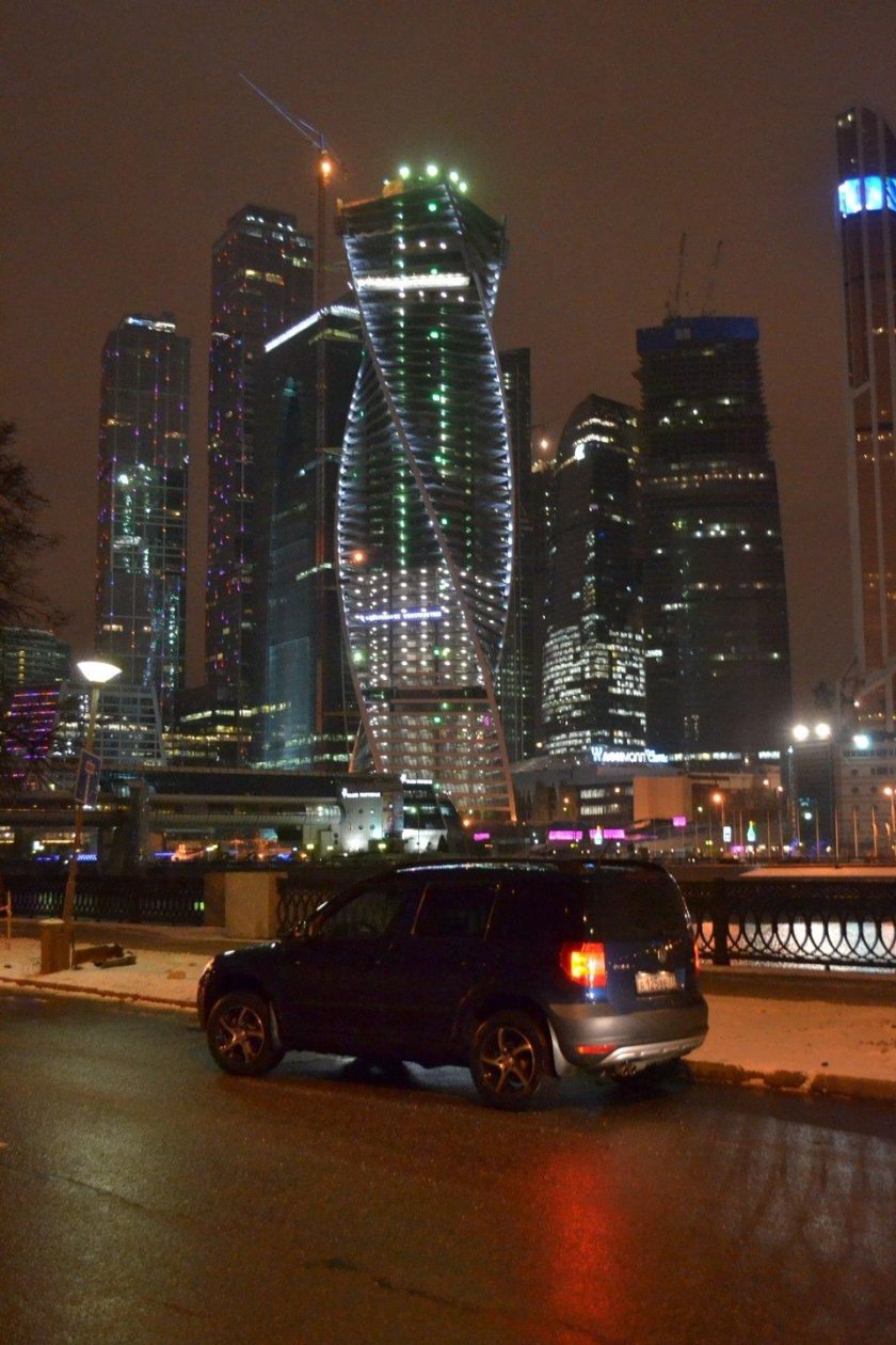 Моква Сити зимой ночью