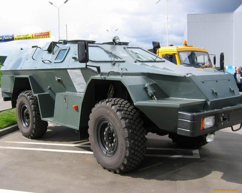 БТР-80 бронетранспортёр колёсная бронетехника