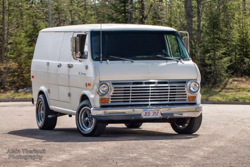 Chevrolet van 1972