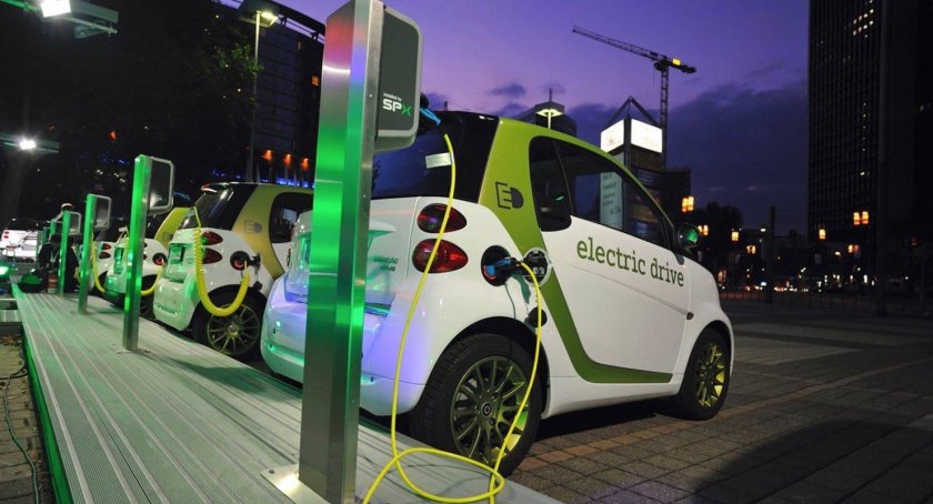 Электромобиль транспорт