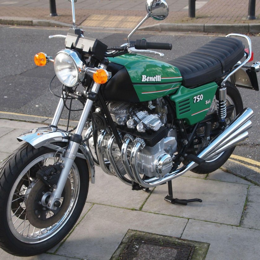 Benelli 750