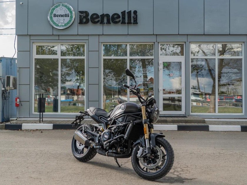 Benelli leoncino 800
