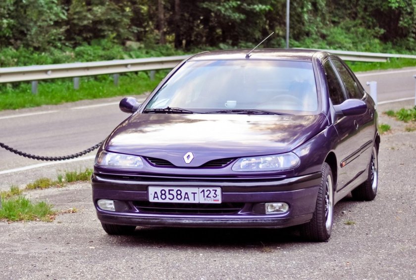 Renault Laguna 1