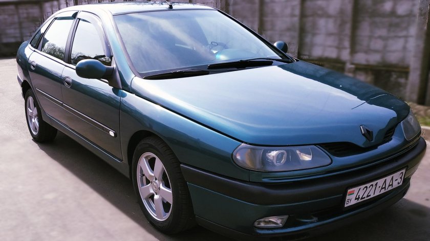 Renault Laguna 1
