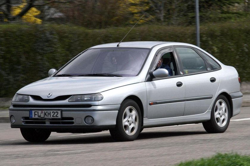 Renault Laguna 1