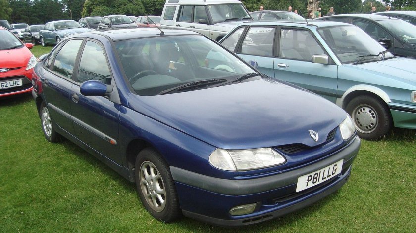 Renault Laguna 1