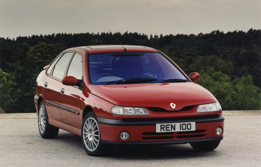 Renault Laguna 1