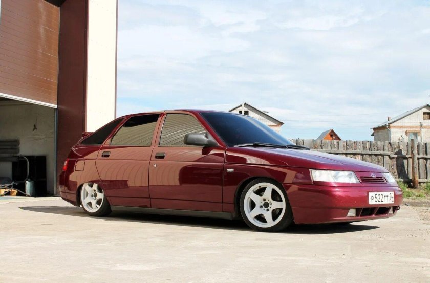 Lada 2112