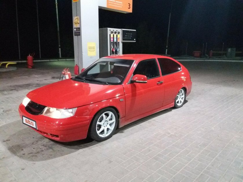 ВАЗ 2112 купе красная