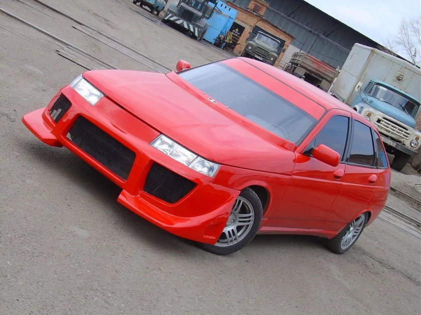 Тюнинговый ВАЗ 2112