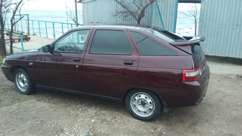 ВАЗ 2112 бордовая