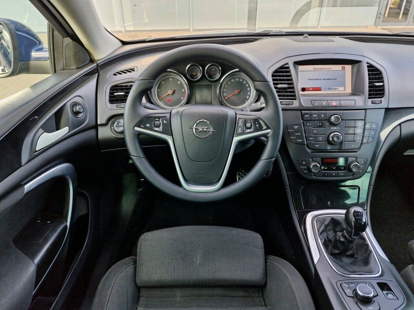 Опель инсигния 2011 1.8 механика