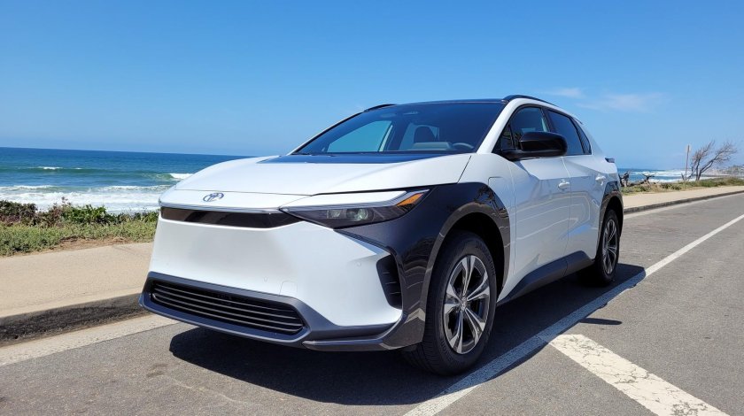 Электромобиль 2023