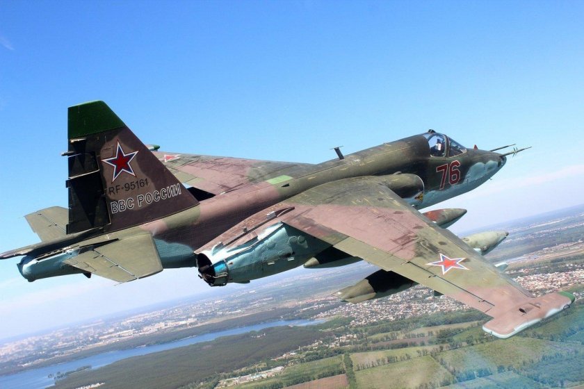 Штурмовик Су-25 Грач