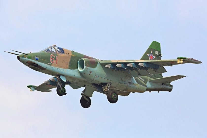 Грач самолет су 25