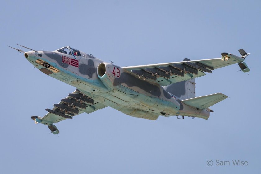 Самолёт-Штурмовик Су-25