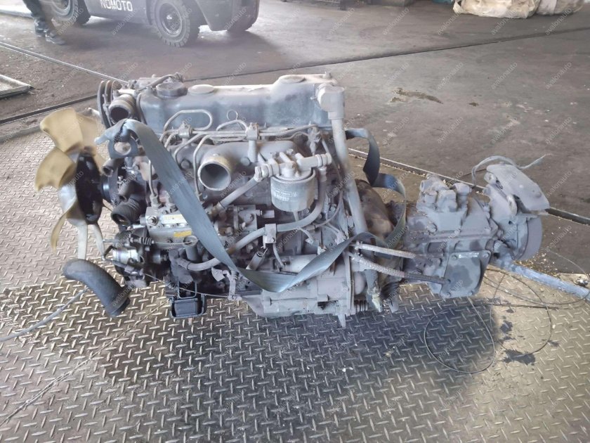 Двигатель Митсубиси Кантер двигатель 4dr7