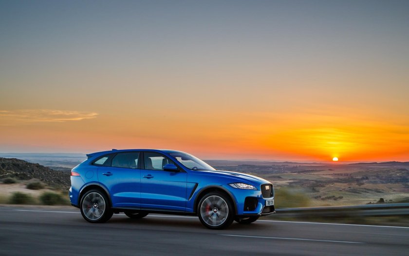 Jaguar f-Pace SVR