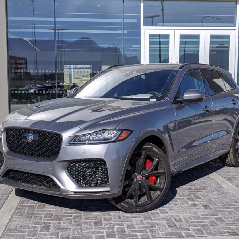 Ягуар f Pace 2020