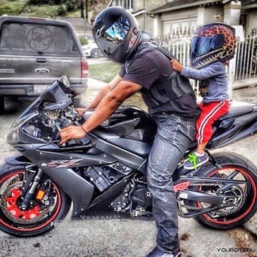 Мотоэкипировка для Ямаха r1