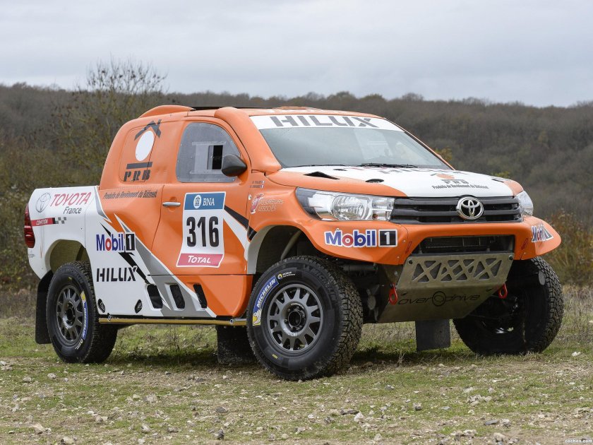 Toyota Hilux Dakar