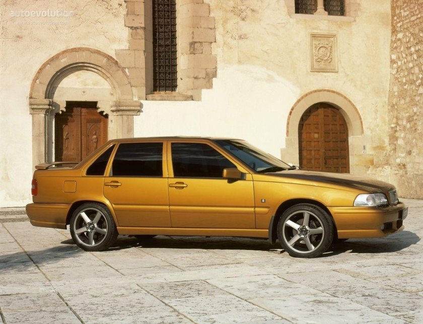 Volvo s70r