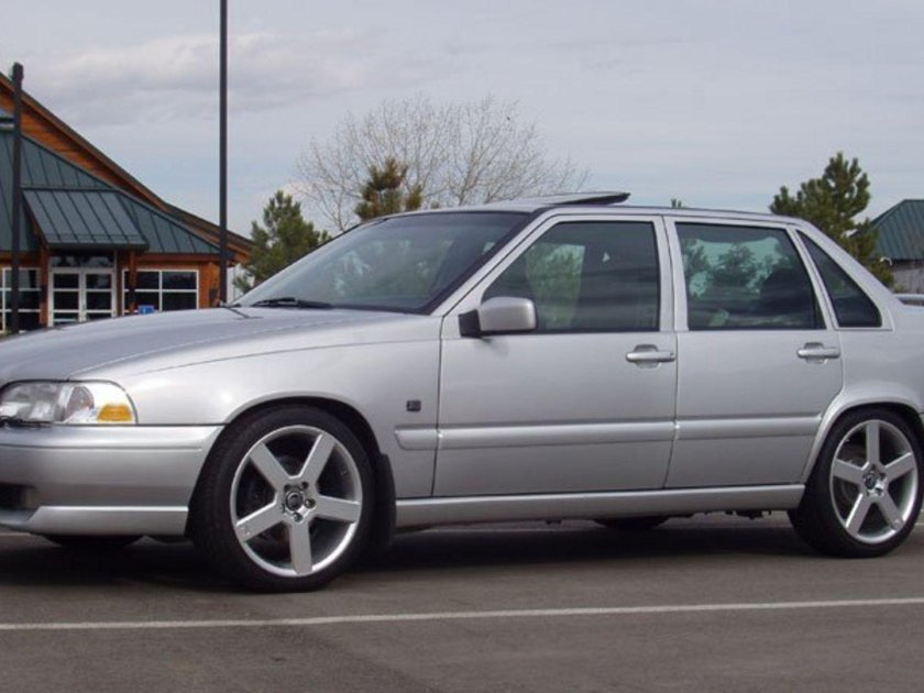 Volvo s70r