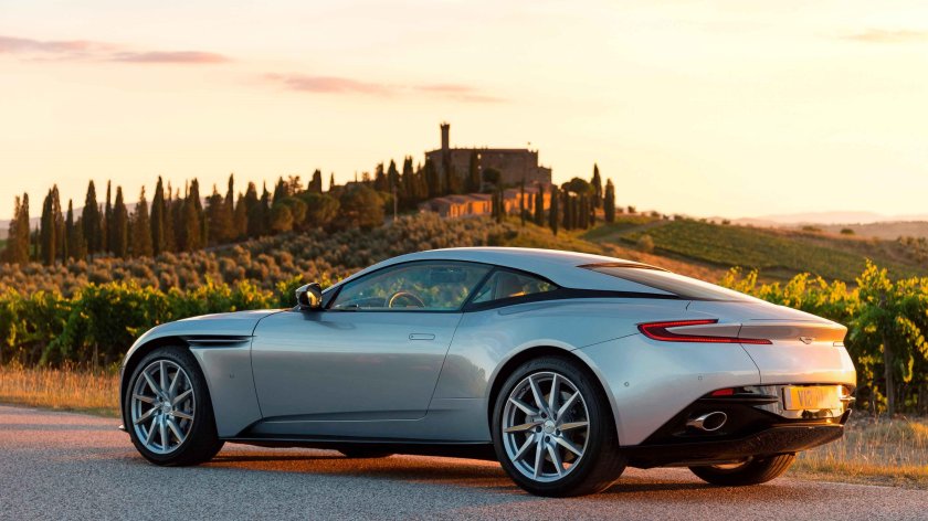 Aston martin db11