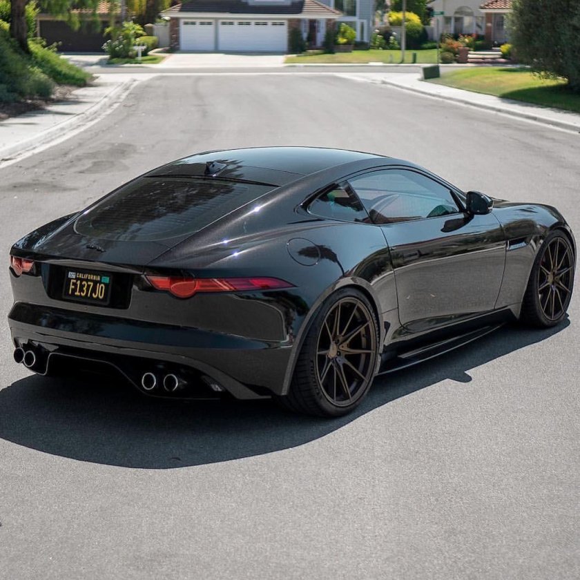 Ягуар ф тайп 2021 черный