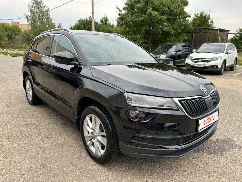 Skoda karoq черный
