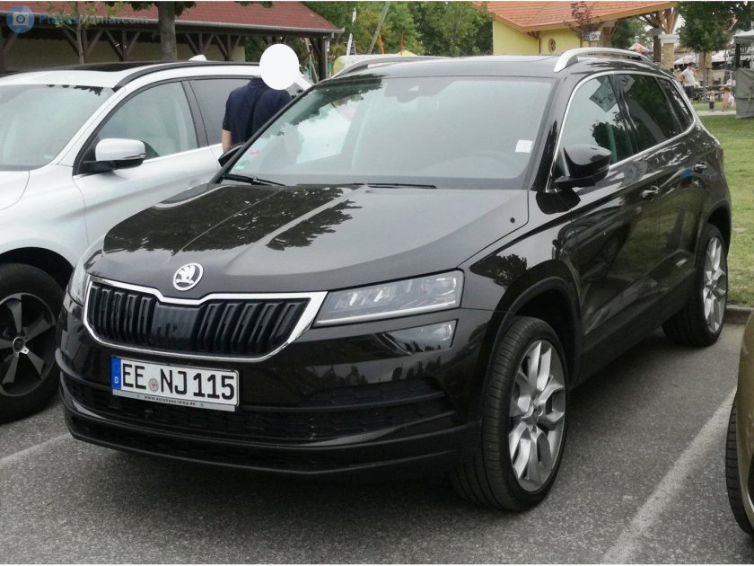 Шкода Карок черный