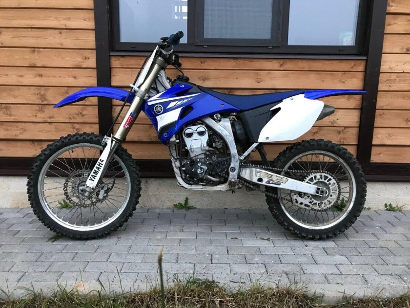 Мотоцикл yamaha yz