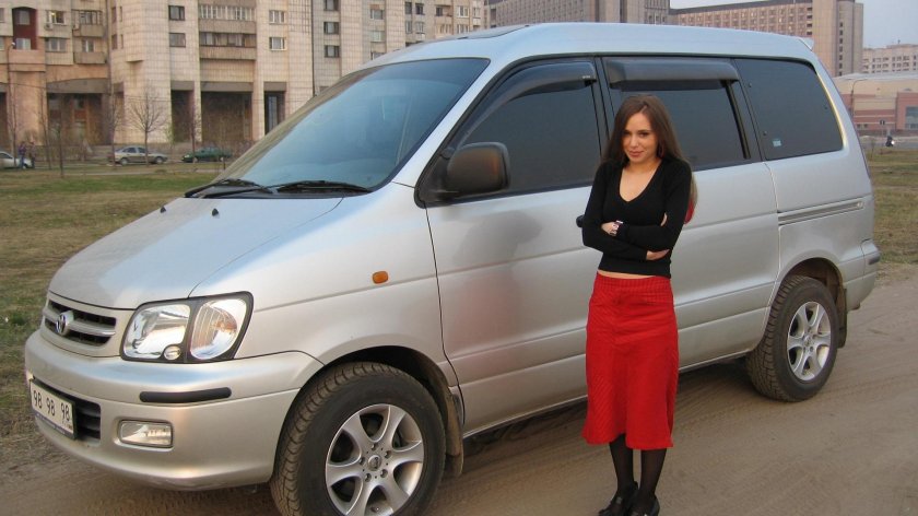 Toyota Town Ace Noah 1999