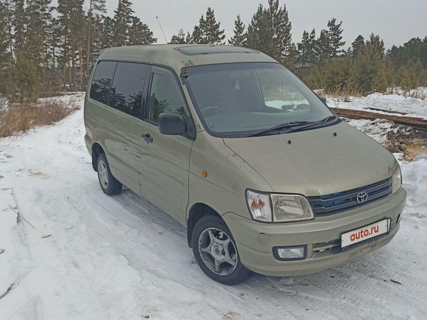 Toyota town ace noah 1998