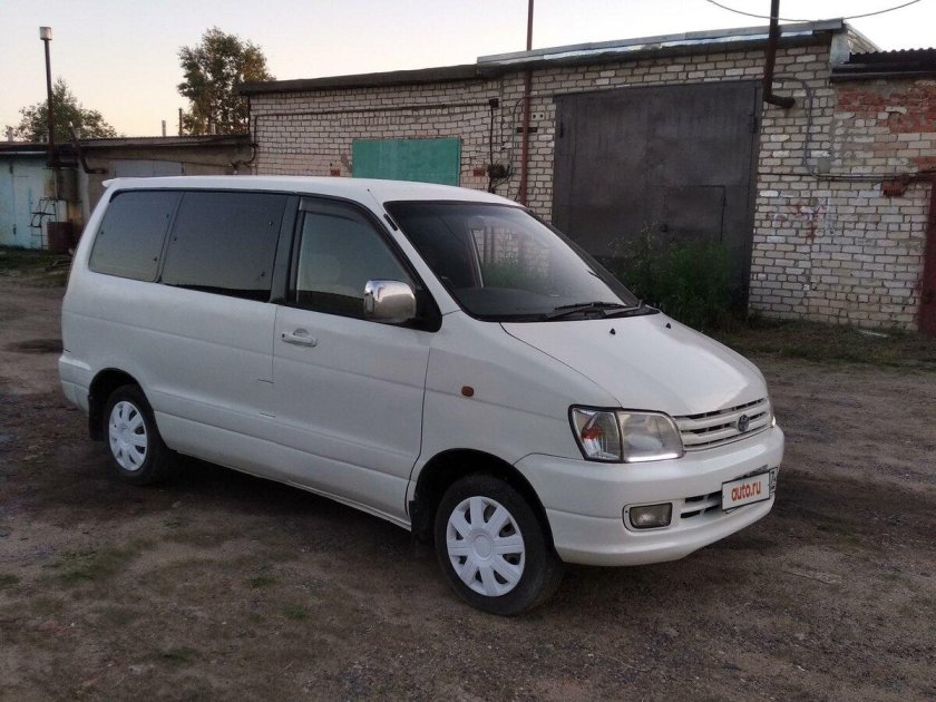 Тойота лит айс ноах 4wd